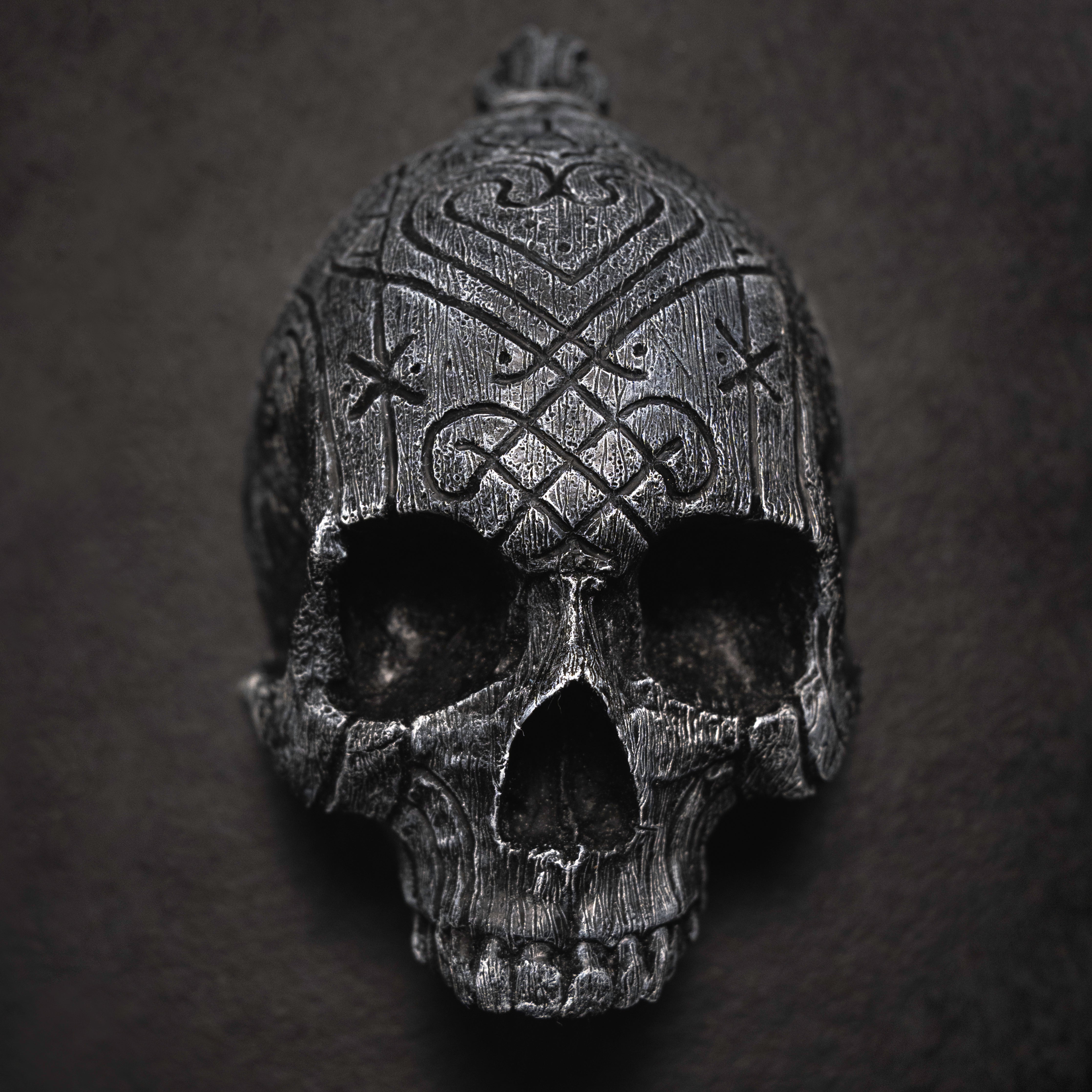 WALL DECOR • SKULL COLLECTION • LOVE