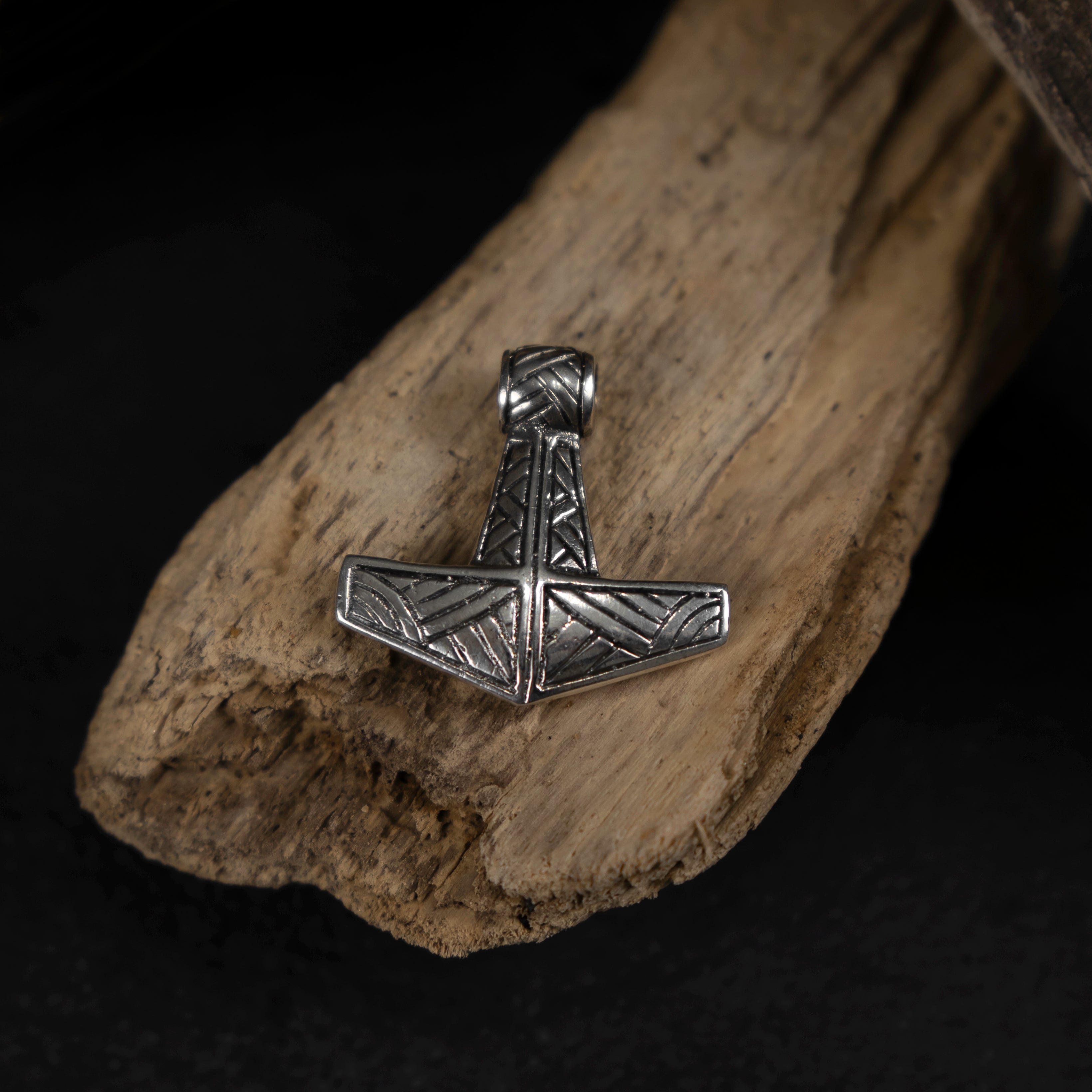 JEWELLERY • SILVER THOR'S HAMMER