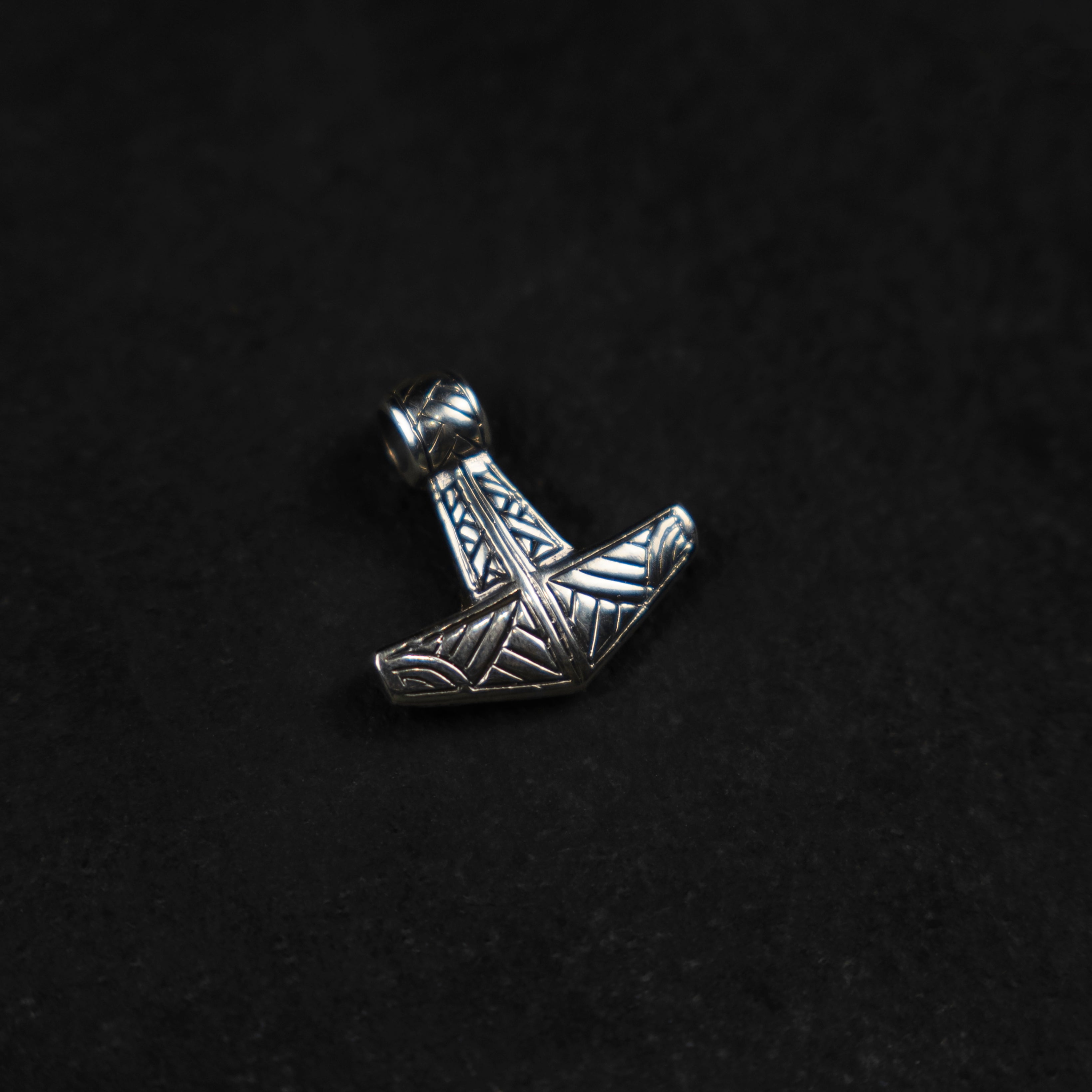 JEWELLERY • SILVER THOR'S HAMMER